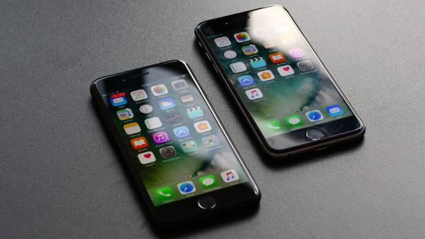 iPhone 7 (links) und iPhone 6s im Vergleich (rechts)