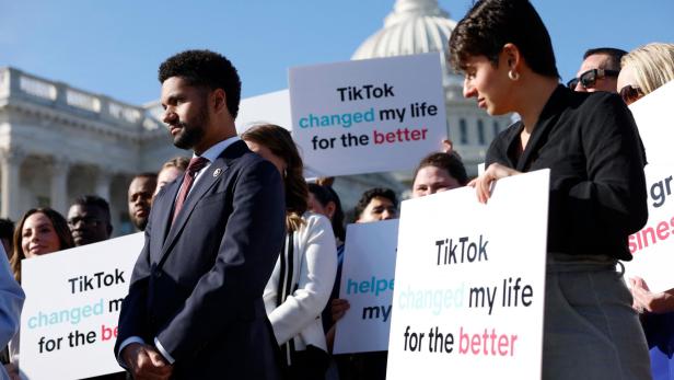 Demonstrationen gegen ein TikTok-Verbot in den USA