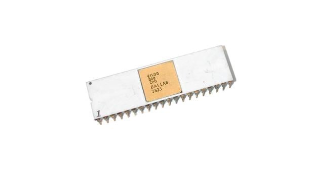 Z80-CPU der ersten Stunde im weißen Keramik-Gehäuse.