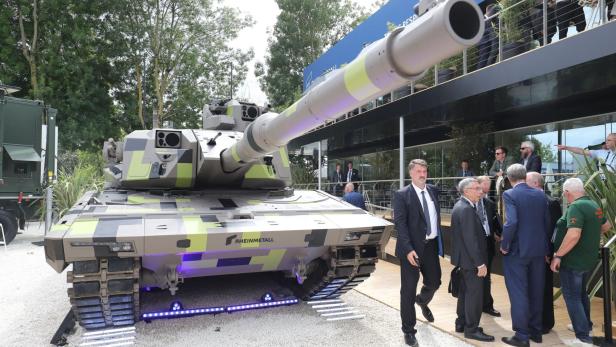 KF51-U Panther auf der Eurosatory 