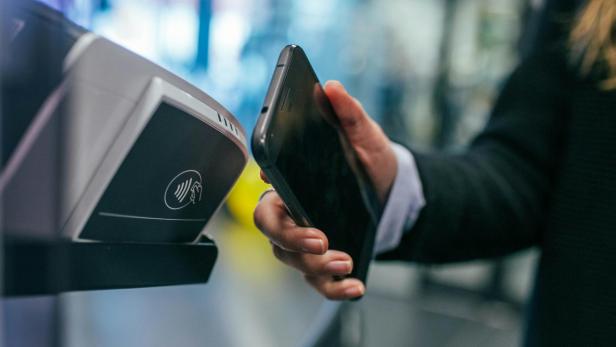 Mehr als Bezahlen: Was NFC an der Kasse künftig können könnte