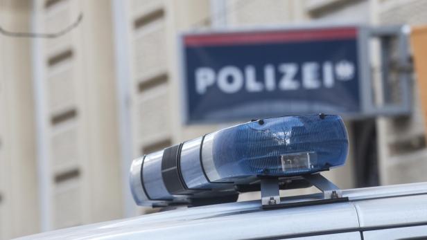 Blue light on the roof of a police car