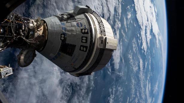 Die Starliner-Kapsel ist immer noch an der ISS angedockt. 