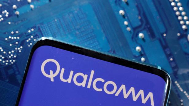 FILE PHOTO: Illustration shows Qualcomm logo