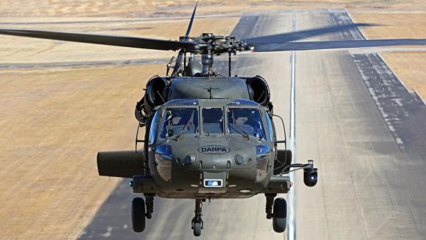 Black Hawk Hubschrauber fliegen bald ohne Piloten