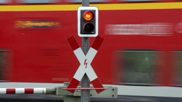 610 Bahnübergänge in Niederösterreich sind mit Schranken oder Lichtzeichen gesichert