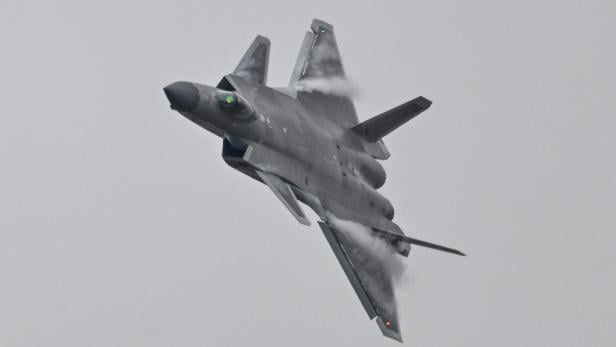 Chinesischer Stealth-Fighter J-20