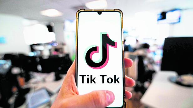 Auch in Europa bekommt die chinesische App TikTok zunehmend Ärger.