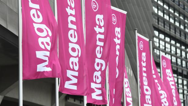 Es gibt eine Störung in einem Datacenter von Magenta (Symbolbild) Magentaflaggen