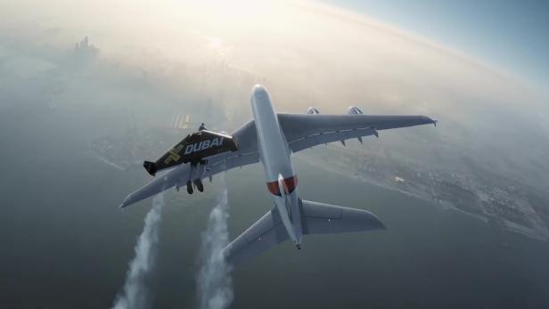 Spektakuläre Aufnahmen von den fliegenden Männern mit dem A380
