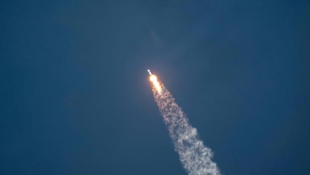 Rückhol-Mission für gestrandete Astronauten endlich gestartet Rückhol-Mission für gestrandete Astronauten endlich gestartet