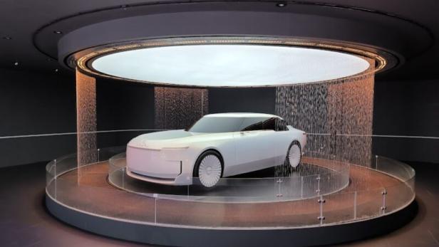 Roewe Pearl Das neue chinesische Auto sieht dem Jaguar Type 00 ziemlich ähnlich.