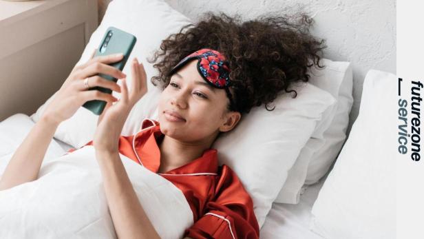Das Smartphone hat einen klassischen Wecker für die meisten Menschen längst ersetzt (Symbolbild). Das Smartphone hat einen klassischen Wecker für die meisten Menschen längst ersetzt (Symbolbild).
