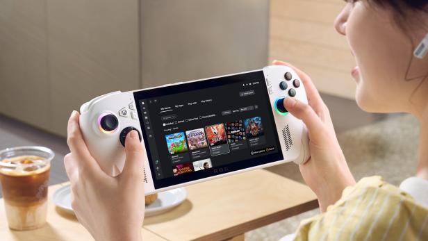 Die ROG Xbox Ally basiert auf der normalen ROG Ally Konsole aus dem Jahr 2024. Die ROG Xbox Ally basiert auf der normalen ROG Ally Konsole aus dem Jahr 2024.