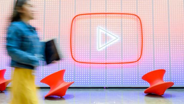 US-INTERNET-TELEVISION-COMPUTERS-YOUTUBE YouTube-Logo