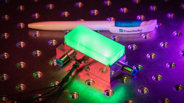 Im vergangenen Jahr konnte der Sensor bereits um das 30-Fache verkleinert werden. Im vergangenen Jahr konnte der Sensor bereits um das 30-Fache verkleinert werden.