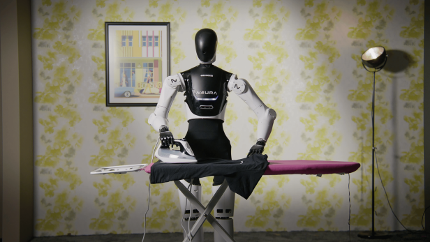 Humanoider Roboter aus Deutschland soll bügeln und den Geschirrspüler ausräumen