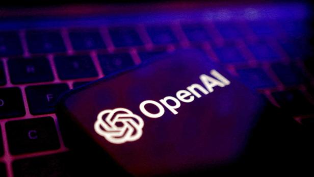OpenAI nutzt laut Insider-Informationen nun auch TPUs des KI-Rivalen Google (Symbolbild). FILE PHOTO: Illustration shows OpenAI logo