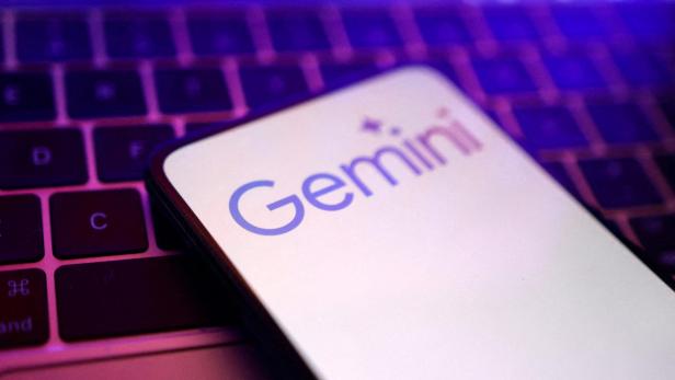 FILE PHOTO: Illustration shows Gemini logo