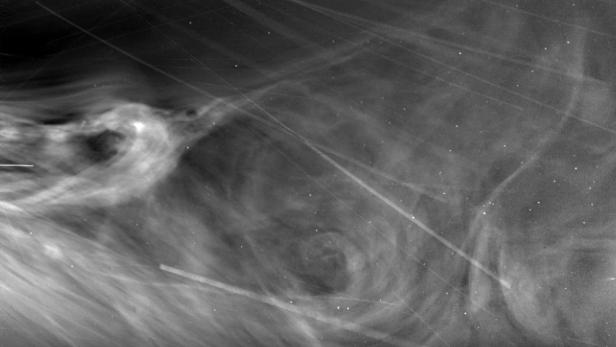 Die Parker Solar Probe zeichnete am 25. Dezember 2024 Bilder der Sonnenwinde in der Korona auf.