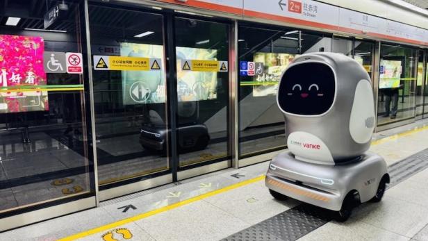 Die Roboter finden sich ohne Probleme zurecht. Die Roboter finden sich ohne Probleme zurecht.
