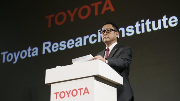 Toyota-Vorstand Akio Toyoda bei der Präsentation des Toyota Research Institute