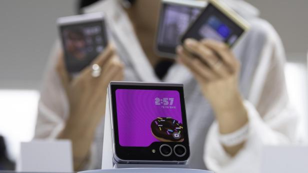 Ein Lkw mit Tausenden Galaxy Z Fold7 und Flip7 wurde gestohlen.