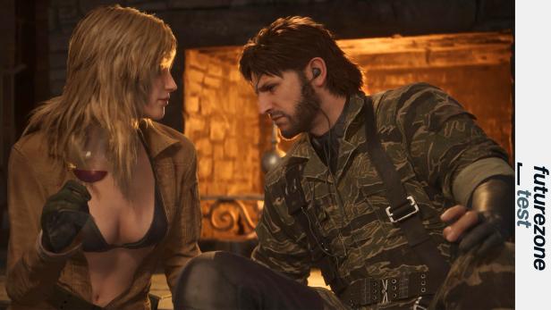 Eva und Snake beim „Debriefing“.