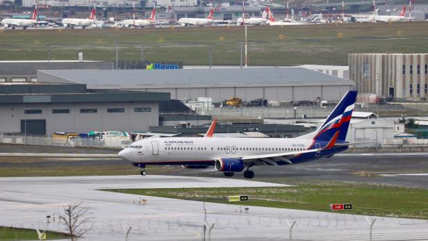 Eine Boeing 737 der Aeroflot in Instanbul