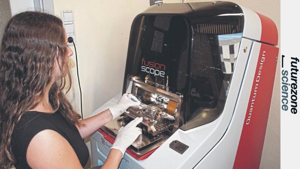 Die 36-jährige Materialforscherin Michele Brugger-Hatzl suchte nach praktischen Anwendungsmöglichkeiten für das neue Mikroskop namens „FusionScope“.