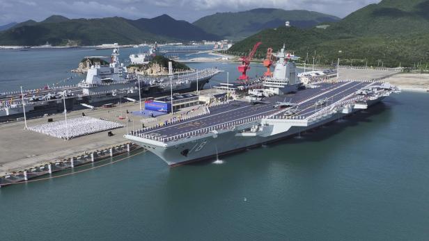 Zeremonie zur Indienststellung der Fujian