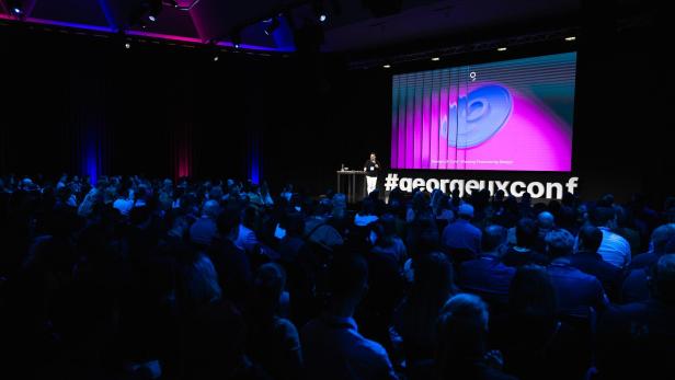 Maurizio Poletto, Chief Platform Officer der Erste Group bei der Eröffnung der "George UX Conf 2025"