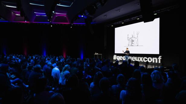 Morten Rand-Hendriksen, Principal Staff Instructor bei LinkedIn auf der "George UX Conf" der Erste Group