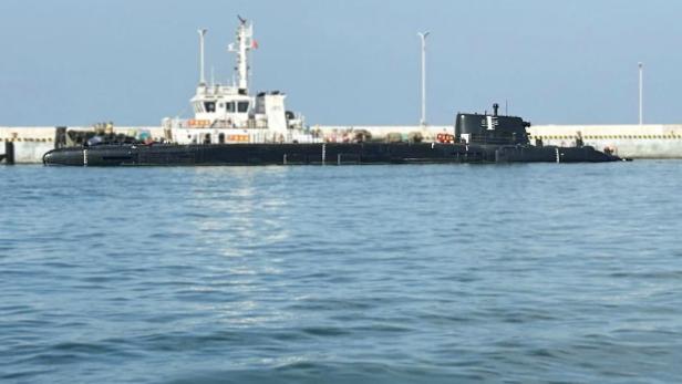 Das erste Foto, das das mysteriöse chinesische Schiff von der Seite zeigt