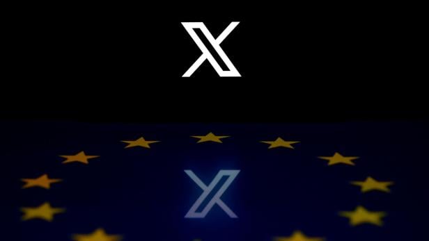 Das weiße X-Logo ist über einem Kreis aus gelben Sternen auf blauem Hintergrund zu sehen.