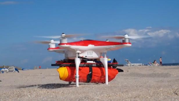Project Ryptide - ein Zusatzgerät für Drohnen, das Ertrinkenden helfen soll