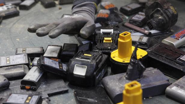 Batterien im Abfall
