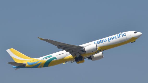 Cebu Pacific A330 in der Luft