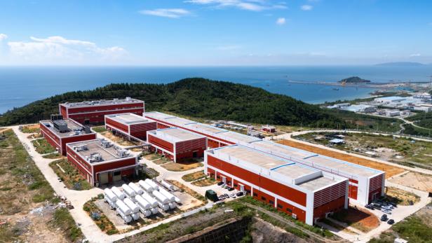 Der Gebäudekomplex des China Initiative Accelerator Driven System (CiADS) entsteht an der Küste der Provinz Guangdong.