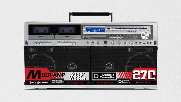 B-777 Boombox mit silbernen Knöpfen und Aufklebern.