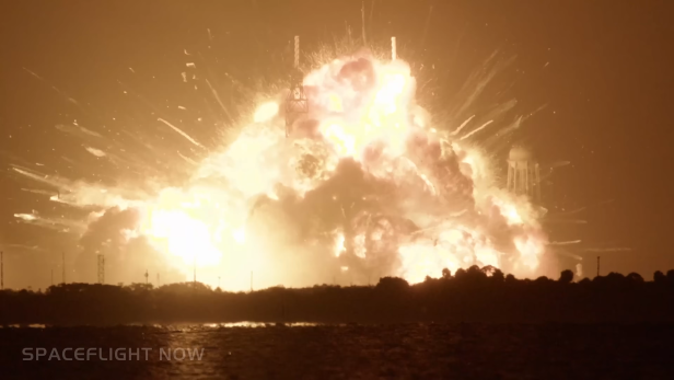 Riesiger Feuerball nach Explosion der Blue-Origin-Rakete New Glenn