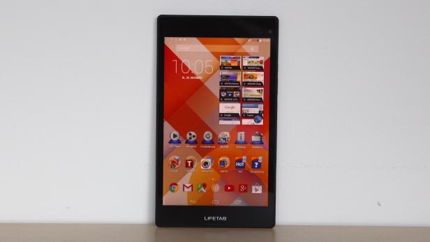 Ein Lifetab-Tablet zeigt den Startbildschirm mit verschiedenen Apps und Widgets.