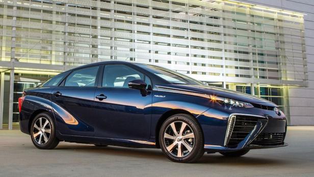 Das neue Brennstoffzellen-Auto von Toyota, Mirai, wird 2015 auf den Markt kommen. 700 Stück sollen verkauft werden.