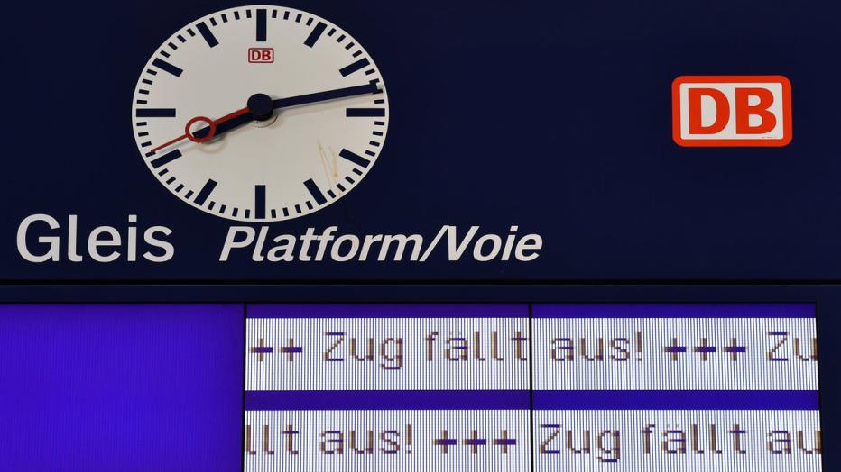 Deutsche Bahn will Bahnhofsuhren fernüberwachen