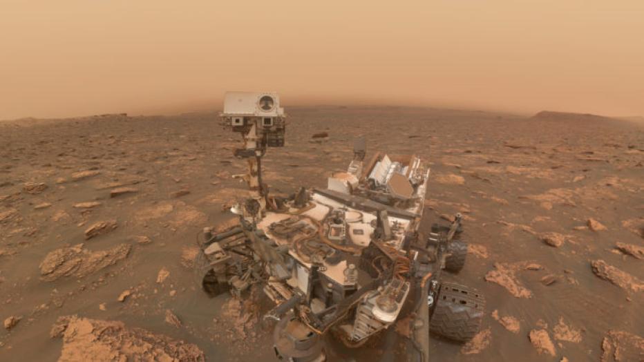  Mars  Rover Curiosity  schickt Selfie aus Sandsturm