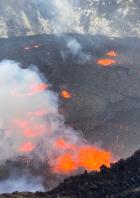 New eruption at Kilauea volcano's summit in Hawaii