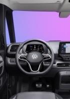 Das Interieur eines VW ID. Buzz mit Navigationssystem und digitalen Anzeigen.