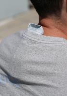 Der Reon Pocket Pro wird unter der Kleidung getragen.