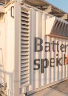 Ein Batteriespeicher der EVN in einem Container.