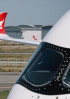 Qantas A350-1000 ULR Passagiermaschine steht am Flugfeld